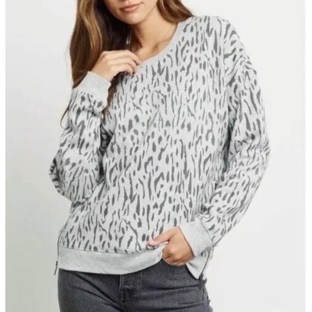 Rails Sweater Top Marlo Abstract Cheetah‎ Side Zips Gray Small